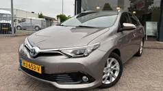Bruin Gebruikt 2015 Toyota Auris Hybrid Stationwagen | € 14.995 (Eerlijke prijs)