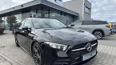 Zwart Gebruikt 2020 Mercedes A250 AMG line Hatchback | € 29.950 (Eerlijke prijs)
