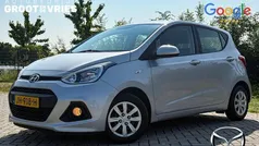 Grijs, metallic lak Gebruikt 2016 Hyundai i10 Comfort Hatchback | € 7.895 (Eerlijke prijs)