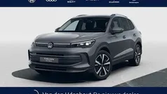 Groen, metallic lak Nieuw 2025 VW Tiguan Edition SUV | € 51.334 (Goede deal)