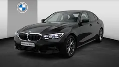 Gebruikt 2021 BMW 318 Executive Sedan | € 29.900 (Goede deal)