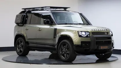 Occasion Land Rover Defender SE Dynamic 300 PK (220 kW) 2026 Groen SUV