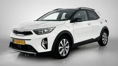 Wit Gebruikt 2022 Kia Stonic SUV | € 18.745 (Eerlijke prijs)