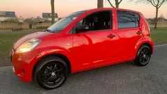 Rood Gebruikt 2012 Daihatsu Sirion Hatchback | € 2.995 (Goede deal)