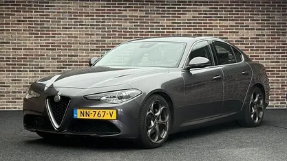 Occasion Alfa Romeo Giulia Super 200 PK (147 kW) 2017 Grijs Sedan