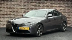 Gebruikt 2017 Alfa Romeo Giulia Super Sedan | € 19.250 (Eerlijke prijs)