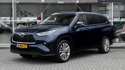 Blauw Gebruikt 2022 Toyota Highlander Executive SUV | € 57.549 (Goede deal)