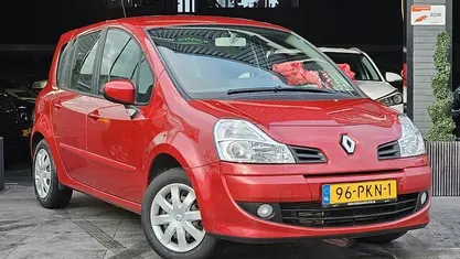 Occasion Renault Grand Modus Dynamique 101 PK (74 kW) 2011 Rood MPV
