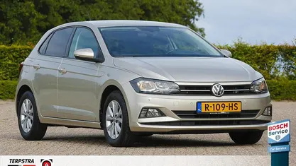 Zilver Gebruikt 2022 VW Polo Highline Hatchback | € 14.950 (Super prijs)