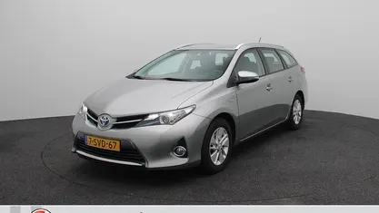 Grijs Occasion 2013 Toyota Auris Hybrid Stationwagen | € 11.250 (Eerlijke prijs)