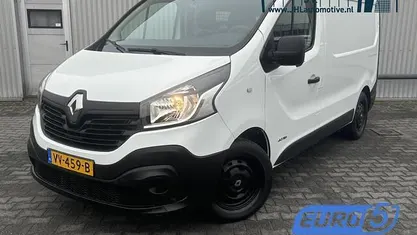 Wit Occasion 2016 Renault Trafic Komfort MPV | € 6.900 (Eerlijke prijs)