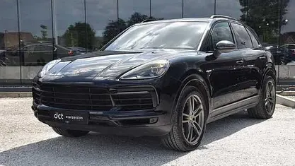 Zwart Gebruikt 2018 Porsche Cayenne Chrono SUV | € 56.900 (Goede deal)