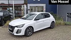 Wit Nieuw 2025 Peugeot 208 Style Hatchback | € 26.740 (Super prijs)