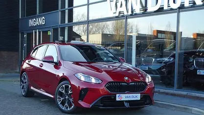 Occasion BMW 120 M Sport 156 PK (114 kW) 2025 Rood (metallic) Hatchback