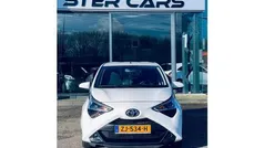 Wit Gebruikt 2019 Toyota Aygo X-play Hatchback | € 7.950 (Eerlijke prijs)