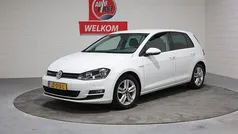 Wit Gebruikt 2016 VW Golf VII Hatchback | € 12.950 (Eerlijke prijs)