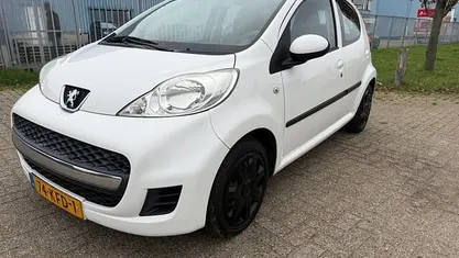 Gebruikt 2009 Peugeot 107 Hatchback | € 1.699 (Eerlijke prijs)