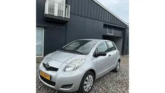 Grijs Gebruikt 2011 Toyota Yaris Comfort Hatchback | € 3.999 (Eerlijke prijs)