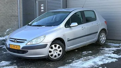 Occasion 2004 Peugeot 307 Hatchback | € 1.250 (Goede deal)