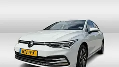 Wit Gebruikt 2022 VW Golf VIII Style Hatchback | € 25.950 (Goede deal)