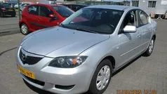 Grijs Gebruikt 2003 Mazda 3 Touring Sedan | € 999 (Eerlijke prijs)