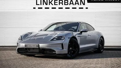 Zilver Gebruikt 2025 Porsche Taycan Sport Sedan | € 96.995 (Super prijs)