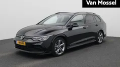 Zwart Gebruikt 2024 VW Golf VIII R-line Stationwagen | € 36.900 (Eerlijke prijs)