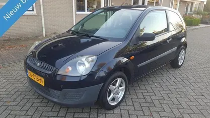 Blauw Occasion 2007 Ford Fiesta Style Hatchback | € 1.450 (Eerlijke prijs)