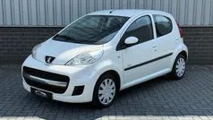 Wit Gebruikt 2011 Peugeot 107 Hatchback | € 2.849 (Eerlijke prijs)