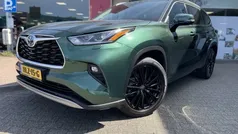 Zwart Gebruikt 2024 Toyota Highlander Premium SUV | € 73.900 (Eerlijke prijs)