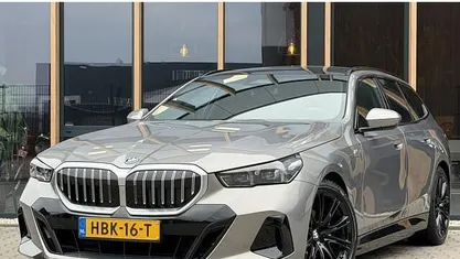 Occasion 2025 BMW 530e M Sport Stationwagen | € 64.950 (Eerlijke prijs)