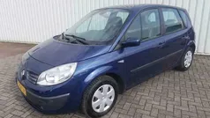 Blauw Gebruikt 2006 Renault Scénic II Expression+ MPV | € 2.295 (Eerlijke prijs)