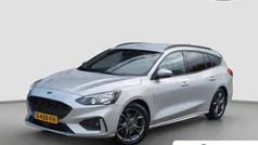 Grijs Gebruikt 2019 Ford Focus ST-Line Stationwagen | € 16.695 (Eerlijke prijs)