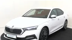 Gebruikt 2022 Skoda Octavia Business Line Hatchback | € 26.950 (Eerlijke prijs)