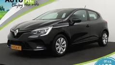 Gebruikt 2020 Renault Clio V Business Hatchback | € 10.940 (Eerlijke prijs)