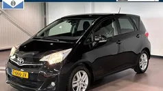 Zwart Gebruikt 2013 Toyota Verso-S MPV | € 6.950 (Eerlijke prijs)