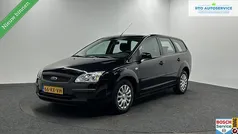 Zwart Gebruikt 2005 Ford Focus Stationwagen | € 1.750 (Eerlijke prijs)