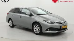 Gebruikt 2017 Toyota Auris Touring Sports Stationwagen | € 13.999 (Eerlijke prijs)