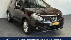 Paars, metallic lak Gebruikt 2013 Nissan Qashqai SUV | € 7.940 (Eerlijke prijs)