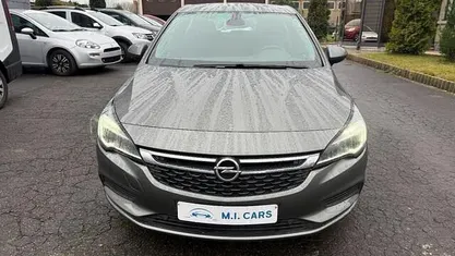 Occasion 2017 Opel Astra Edition Hatchback | € 7.800 (Goede deal)