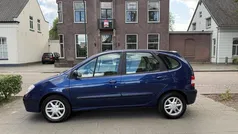 Gebruikt 2002 Renault Scénic Expression MPV | € 1.095 (Eerlijke prijs)