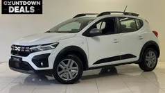 Gebruikt 2023 Dacia Sandero Expression Hatchback | € 17.395 (Eerlijke prijs)