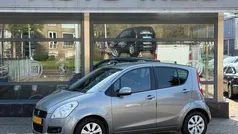 Grijs, metallic lak Gebruikt 2010 Suzuki Splash Exclusive Hatchback | € 3.795 (Eerlijke prijs)