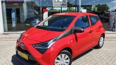 Rood Gebruikt 2021 Toyota Aygo Hatchback | € 9.700 (Goede deal)
