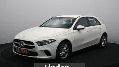 Wit Gebruikt 2021 Mercedes A160 Business Hatchback | € 24.645 (Eerlijke prijs)