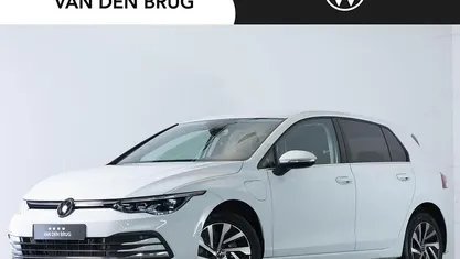 Occasion VW Golf VIII Style 204 PK (150 kW) 2022 Wit Hatchback