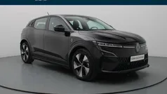 Zwart metallic Gebruikt 2023 Renault Mégane Evolution Hatchback | € 29.990 (Eerlijke prijs)