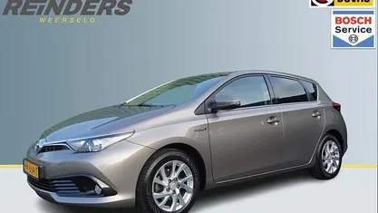 Gebruikt 2015 Toyota Auris Hatchback | € 12.900 (Eerlijke prijs)