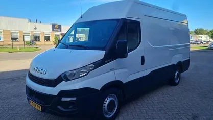 Wit Gebruikt 2015 Iveco Daily Van | € 6.950 (Super prijs)