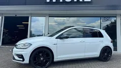 Gebruikt 2017 VW Golf VII Highline Hatchback | € 17.400 (Goede deal)